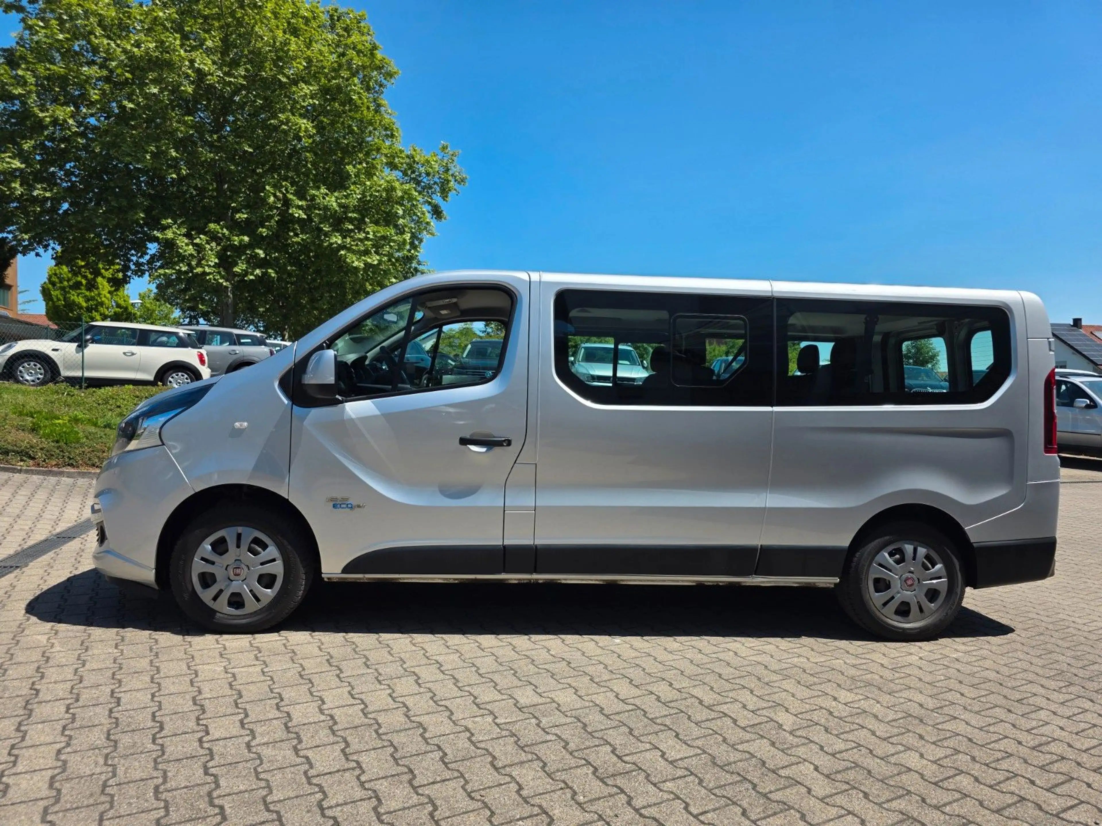 Fiat Talento Kombi L2H1 Family/9-Sitzer/Klima/PDC — photo 3
