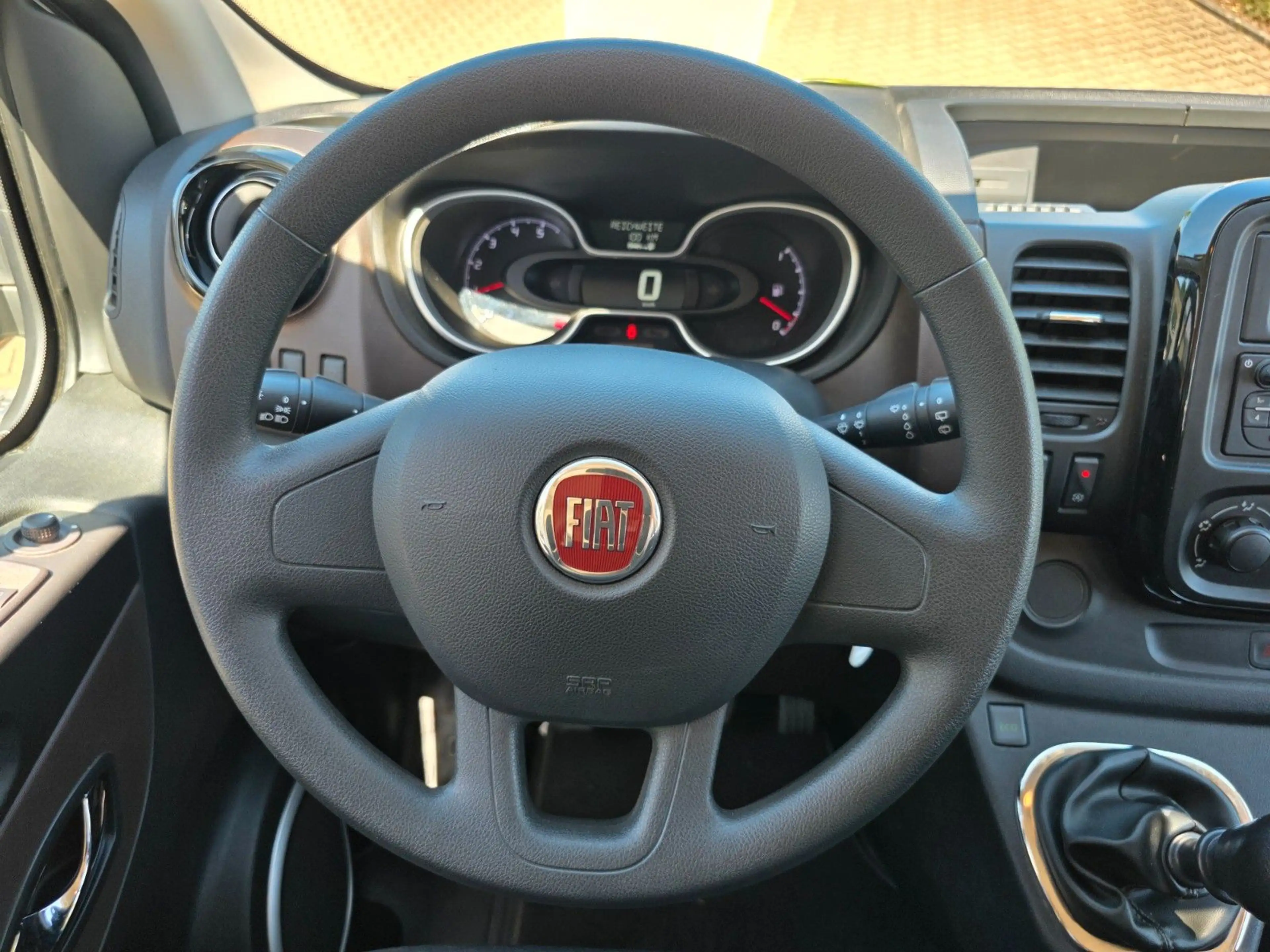 Fiat Talento Kombi L2H1 Family/9-Sitzer/Klima/PDC — photo 11