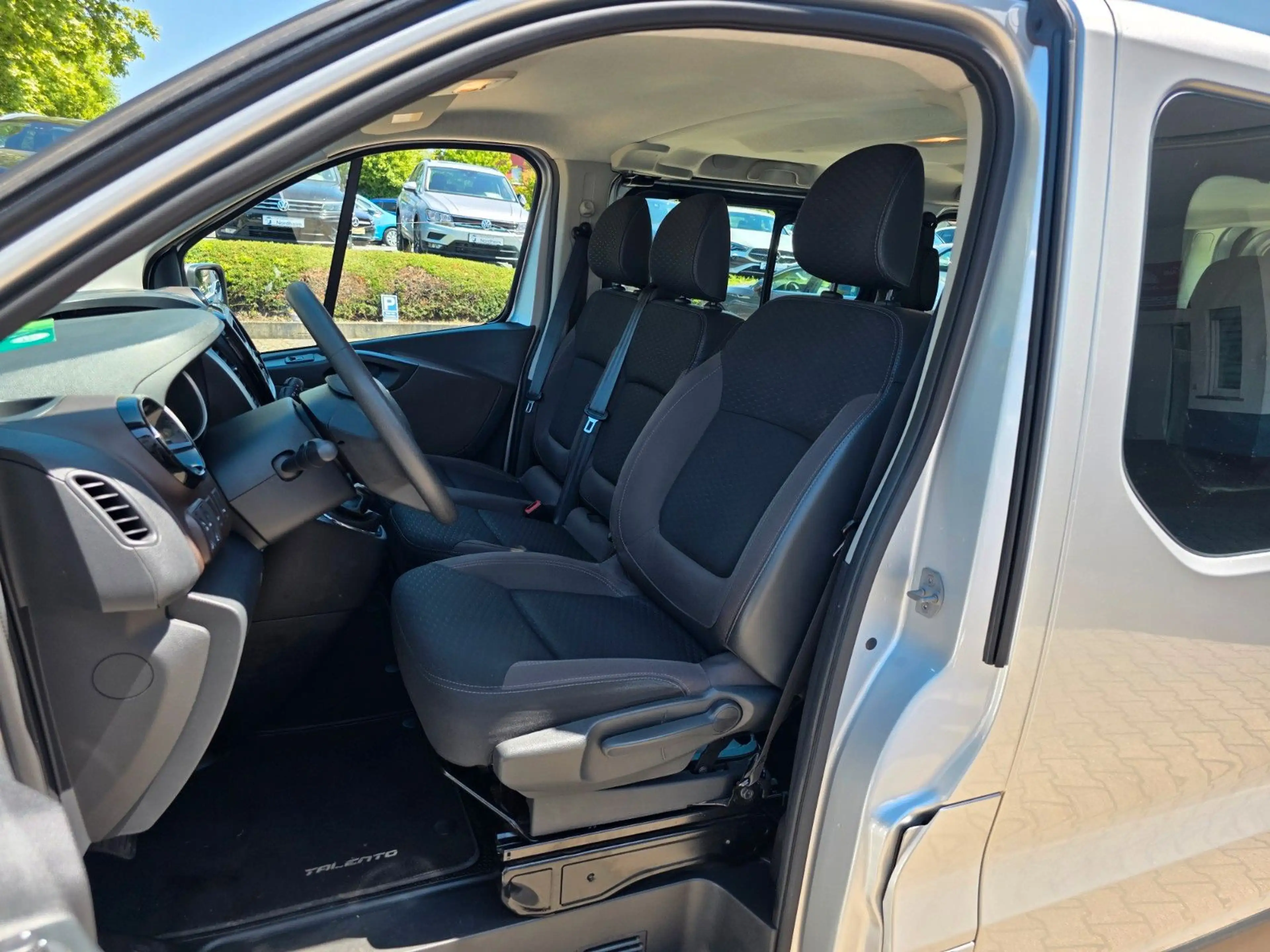 Fiat Talento Kombi L2H1 Family/9-Sitzer/Klima/PDC — photo 14