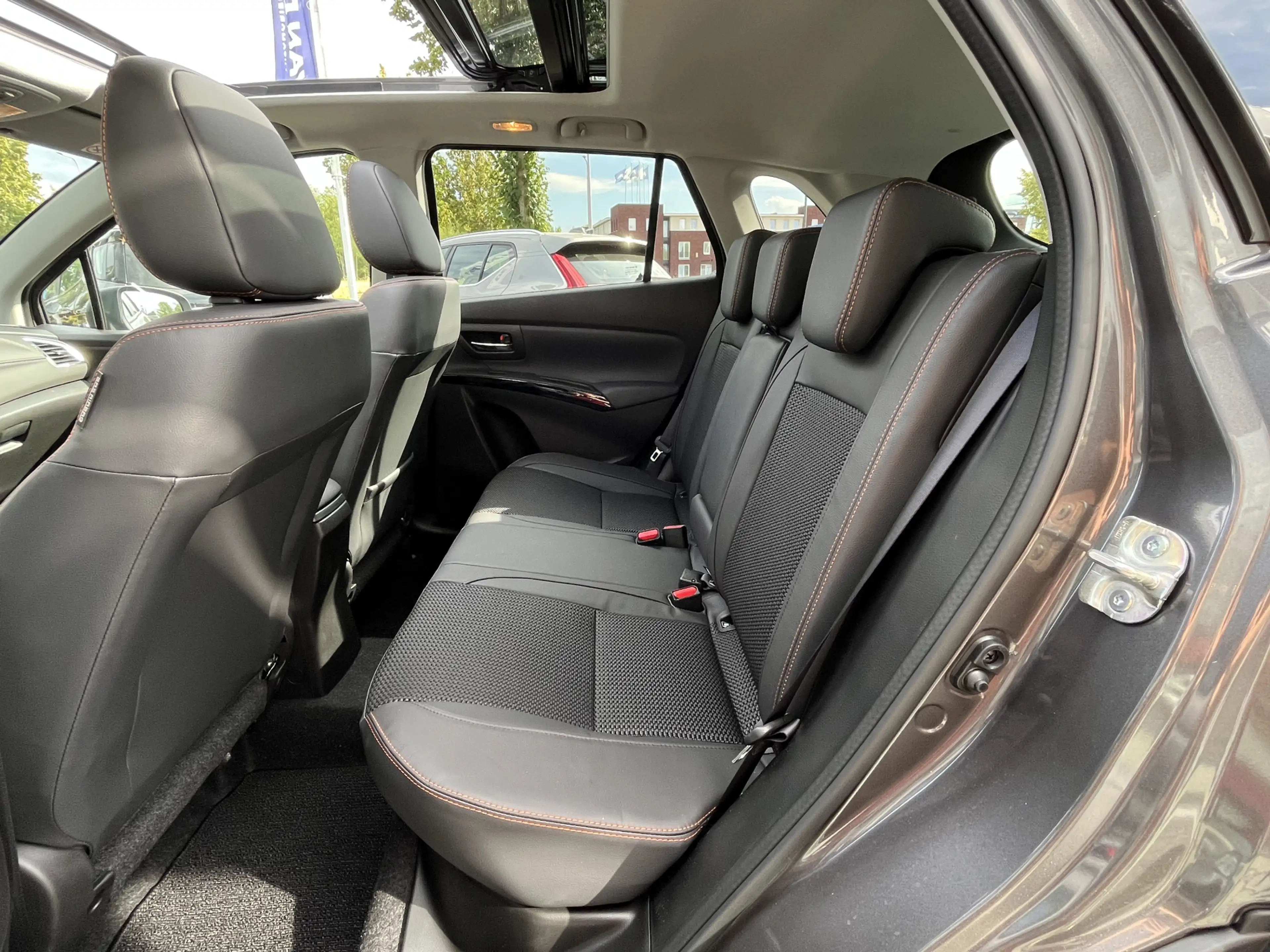 Suzuki S-Cross 1.4 Boosterjet Special Edition Smart Hybrid Automa — photo 7
