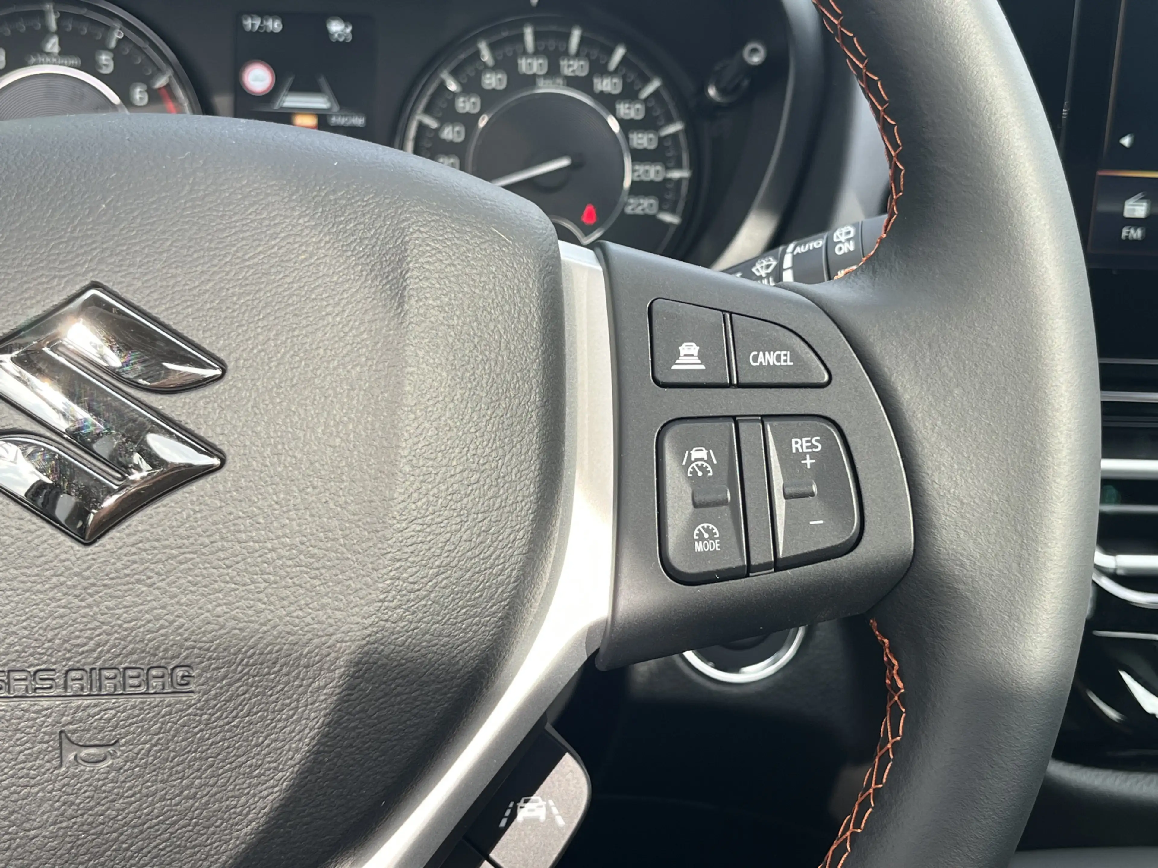 Suzuki S-Cross 1.4 Boosterjet Special Edition Smart Hybrid Automa — photo 17