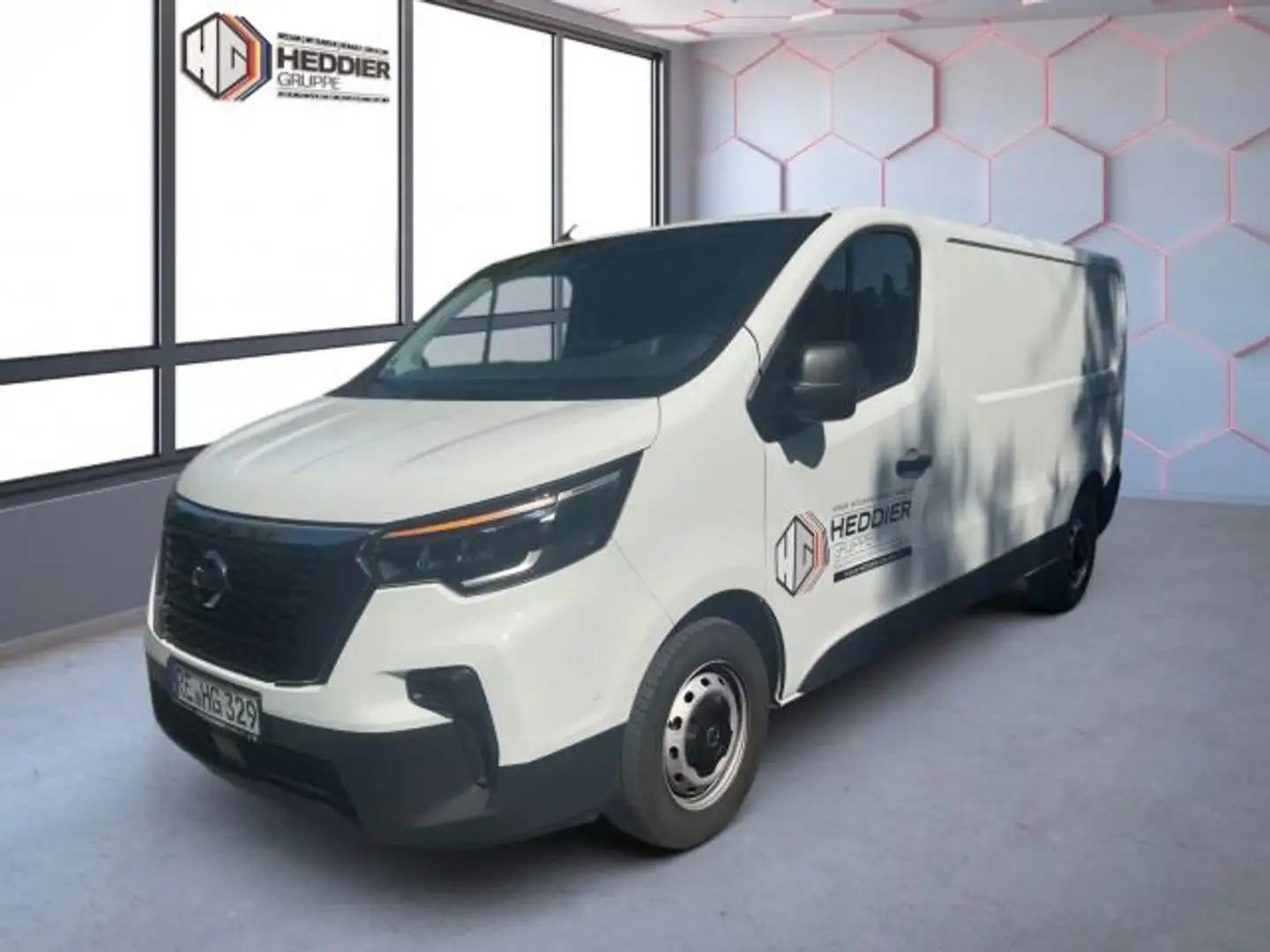 Nissan Primastar Kastenwagen L2H1 3,0t N-Connecta 1ST L Wit - 1