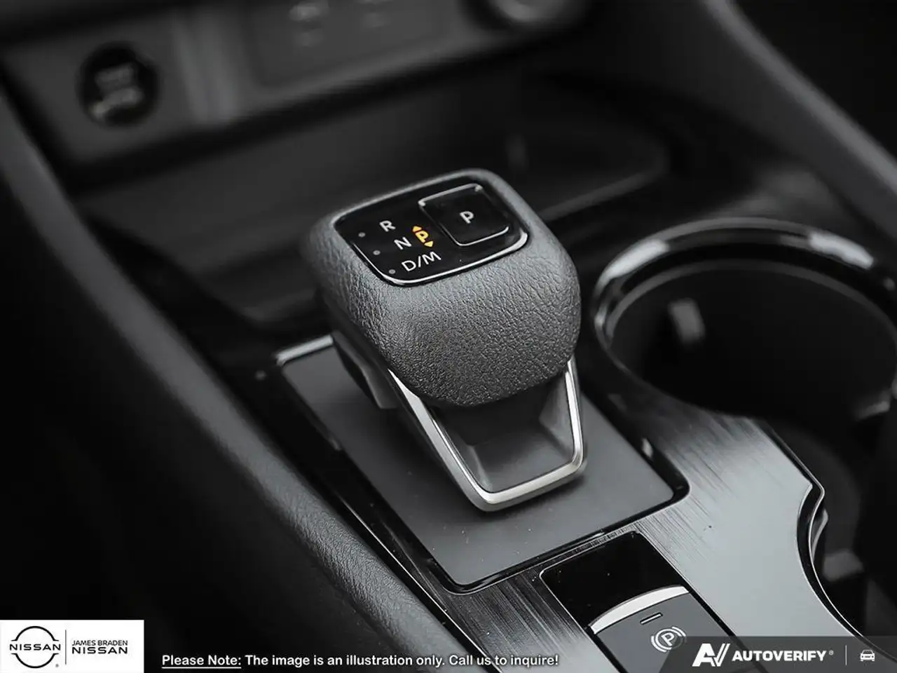 Nissan Rogue fotografie Nissan Rogue