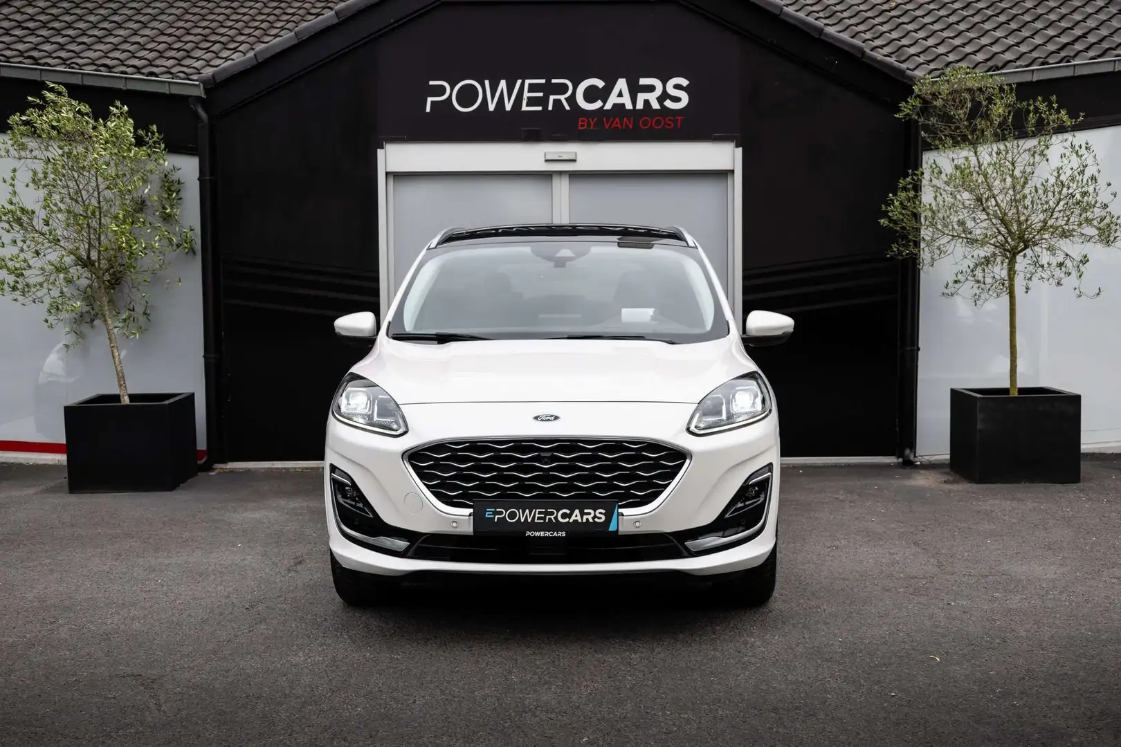 Ford Kuga Vignale PHEV  Pano  HUD  Leder  Trekhaak  ACC Blanc - 2