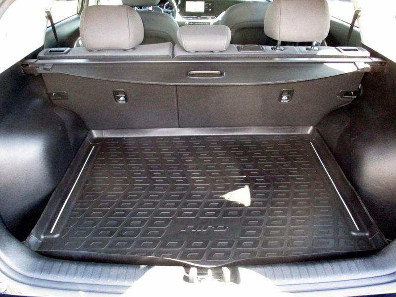 Kia Niro 1,6 HEV silber — photo 4