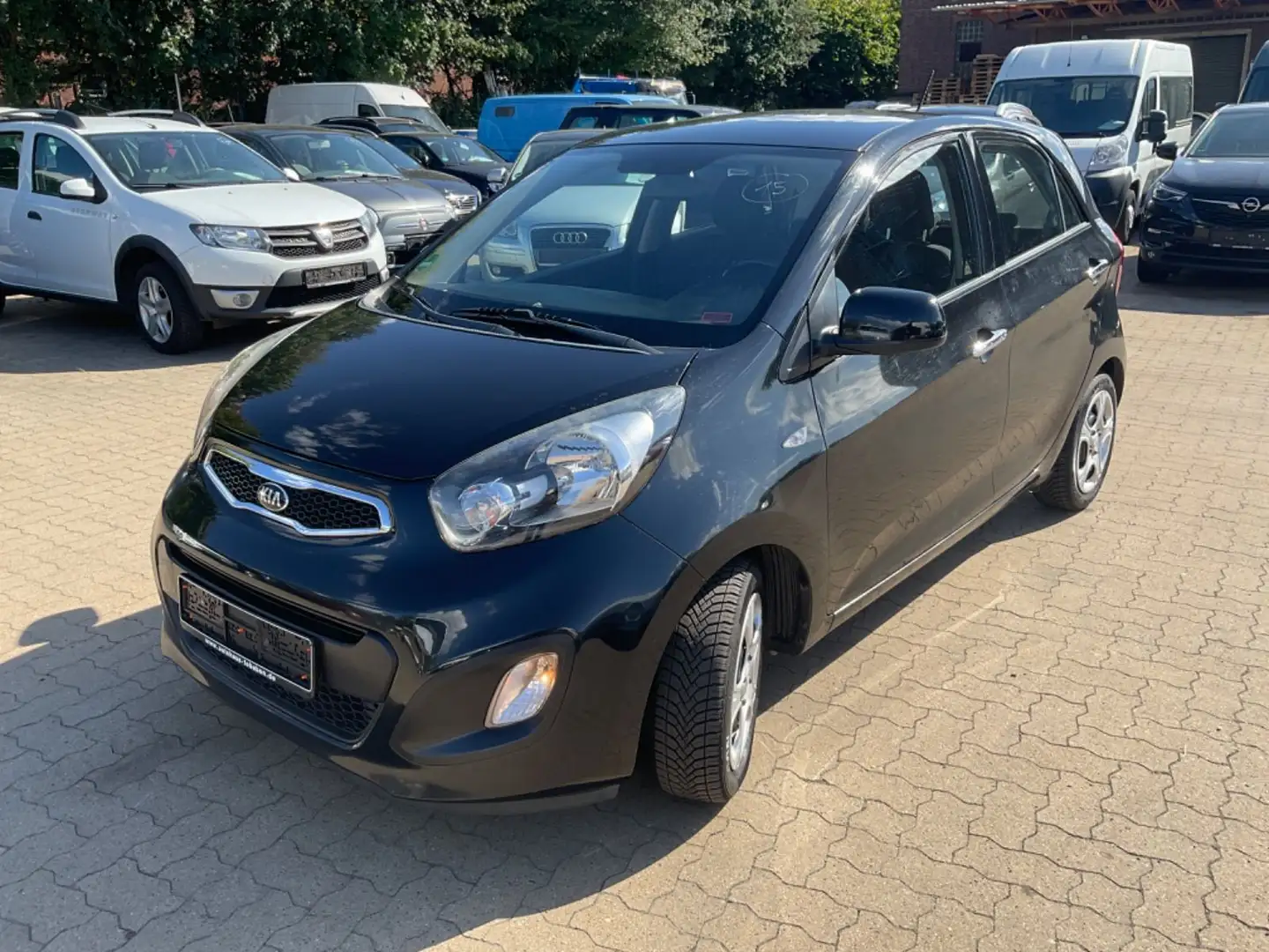 Kia Picanto FIFA World Cup Edition TÜV 01.2027 Schwarz - 1