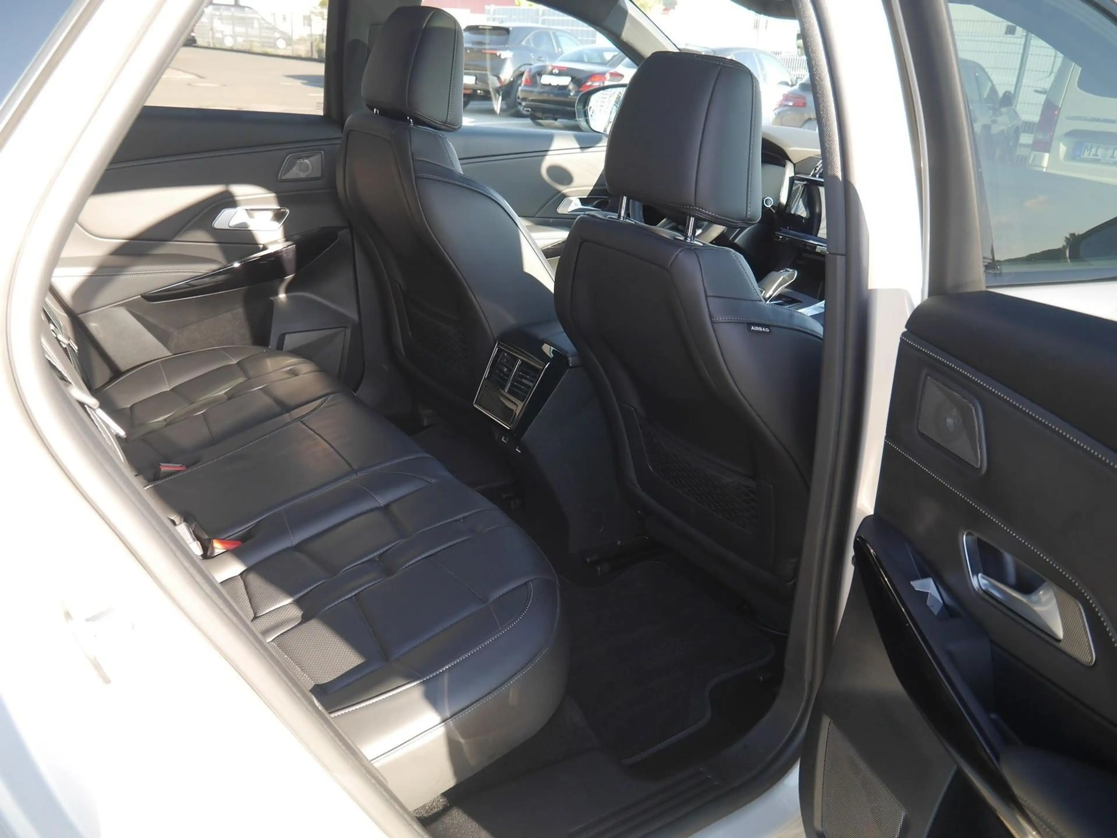 DS Automobiles DS 7 Crossback 7 Blue HDI 130 "OPERA" Navi/Leder/PANO/AHK — photo 11