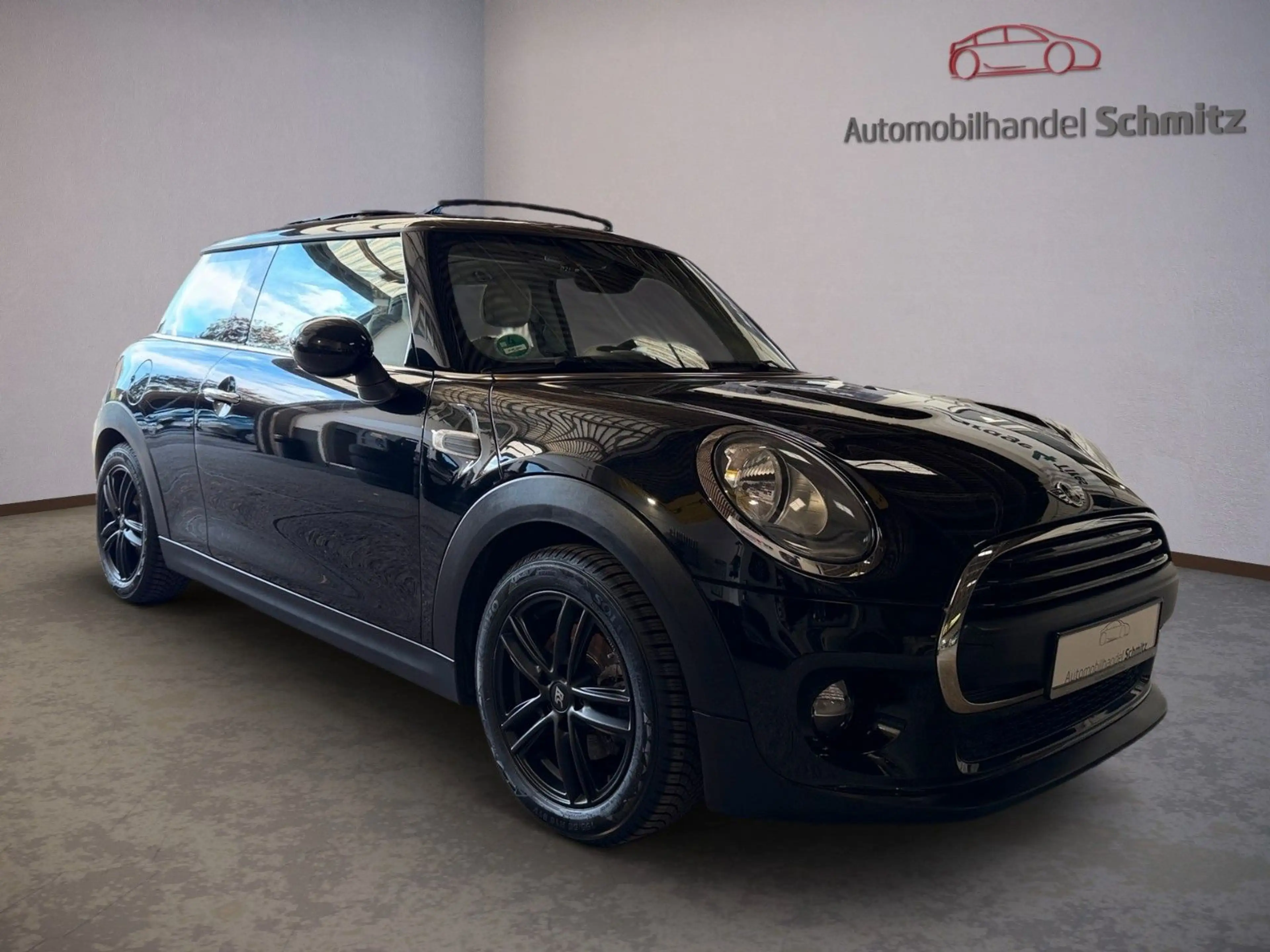 MINI One Panorama/Vollleder/PDC/Go-Kart Modus *TOP* — photo 3