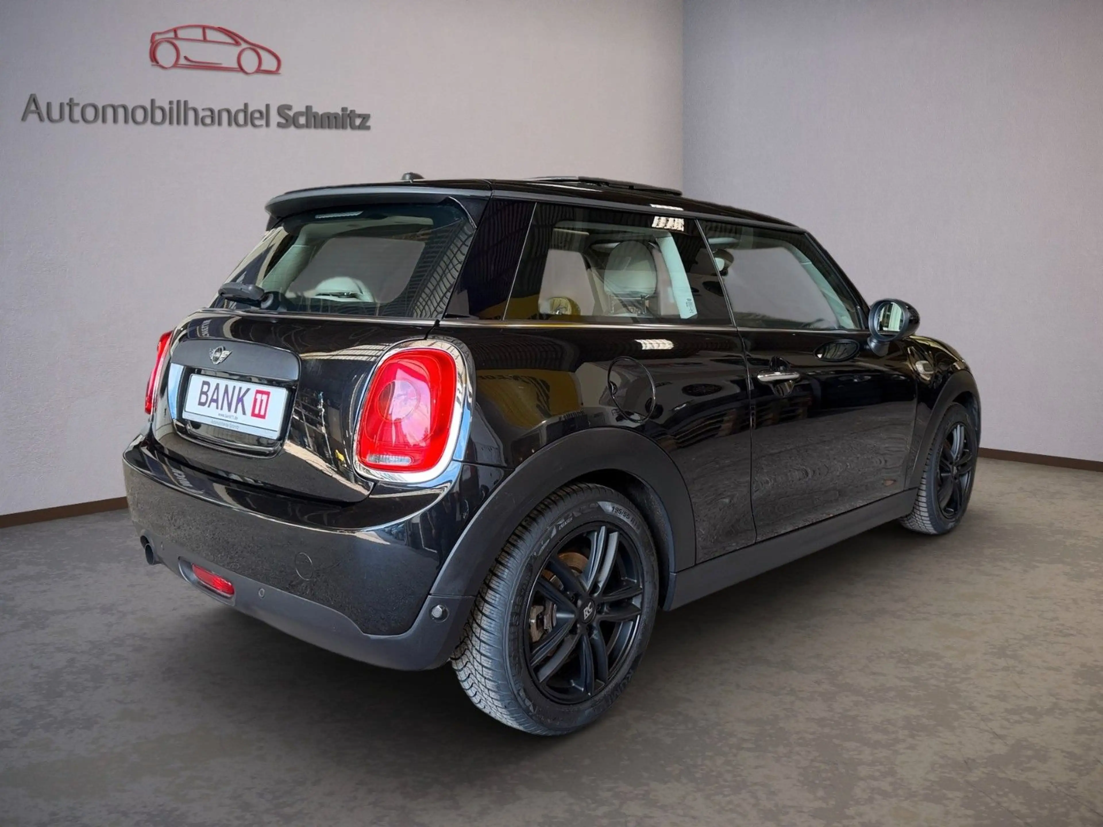 MINI One Panorama/Vollleder/PDC/Go-Kart Modus *TOP* — photo 5