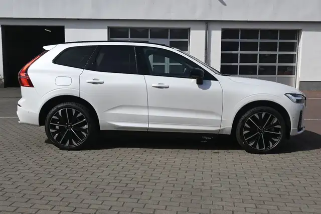Volvo XC60 view 7