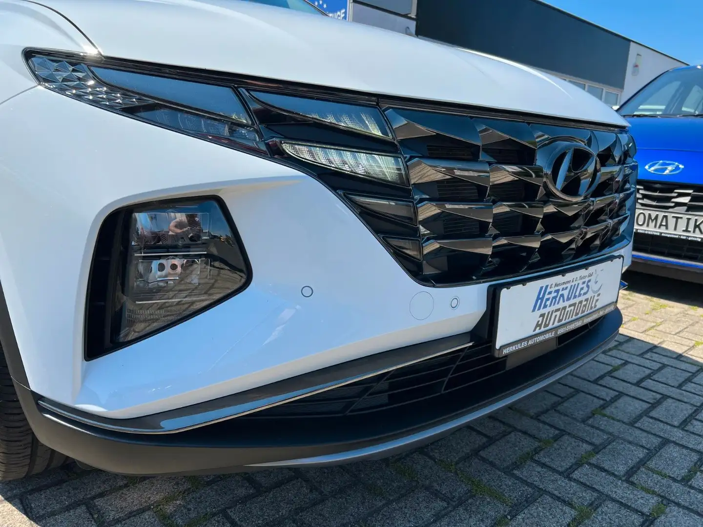 Hyundai TUCSON 1.6 T-GDI Navi/Sitzheizung/Kamera Weiß - 2