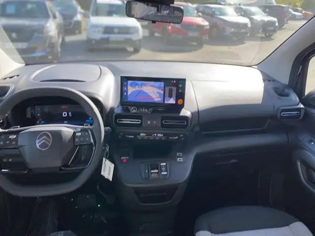 Citroen Berlingo view 10