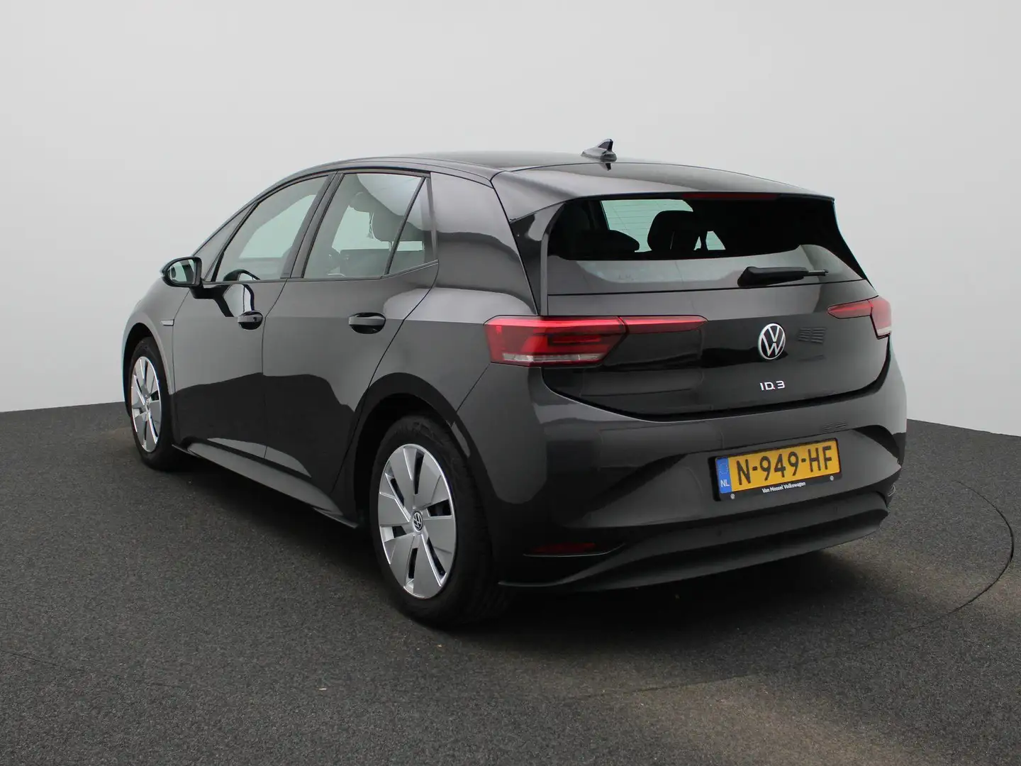 Volkswagen ID.3 Pure 45 kWh Navigatie | Airco | Parkeersensoren | Gris - 2