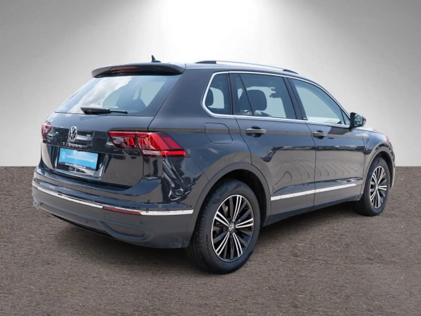 Volkswagen Tiguan Life Move 1,5 TSI DSG LED NAVI PANO AHK Grau - 2