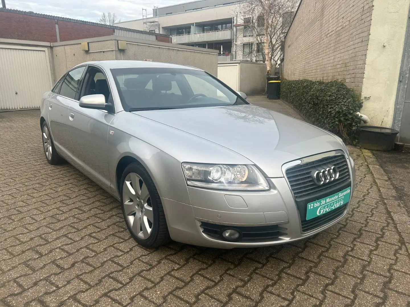 Audi A6 Lim. 2.8 FSI Aut., LEDER, NAVI, XENON Silber - 1