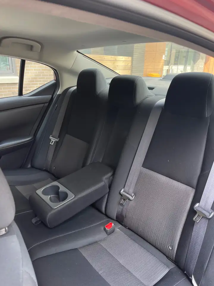 Nissan Sentra снимка Nissan Sentra