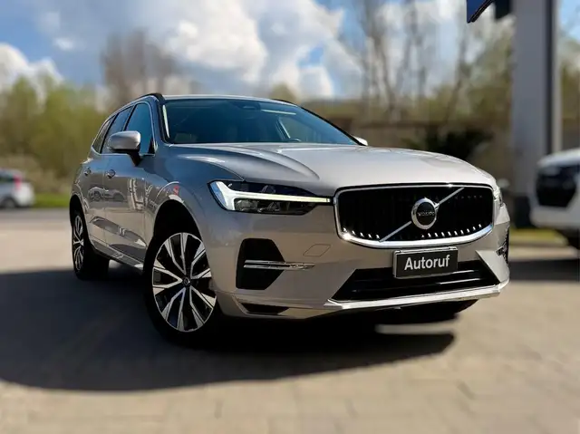Volvo XC60 2.0 B4 Momentum Pro