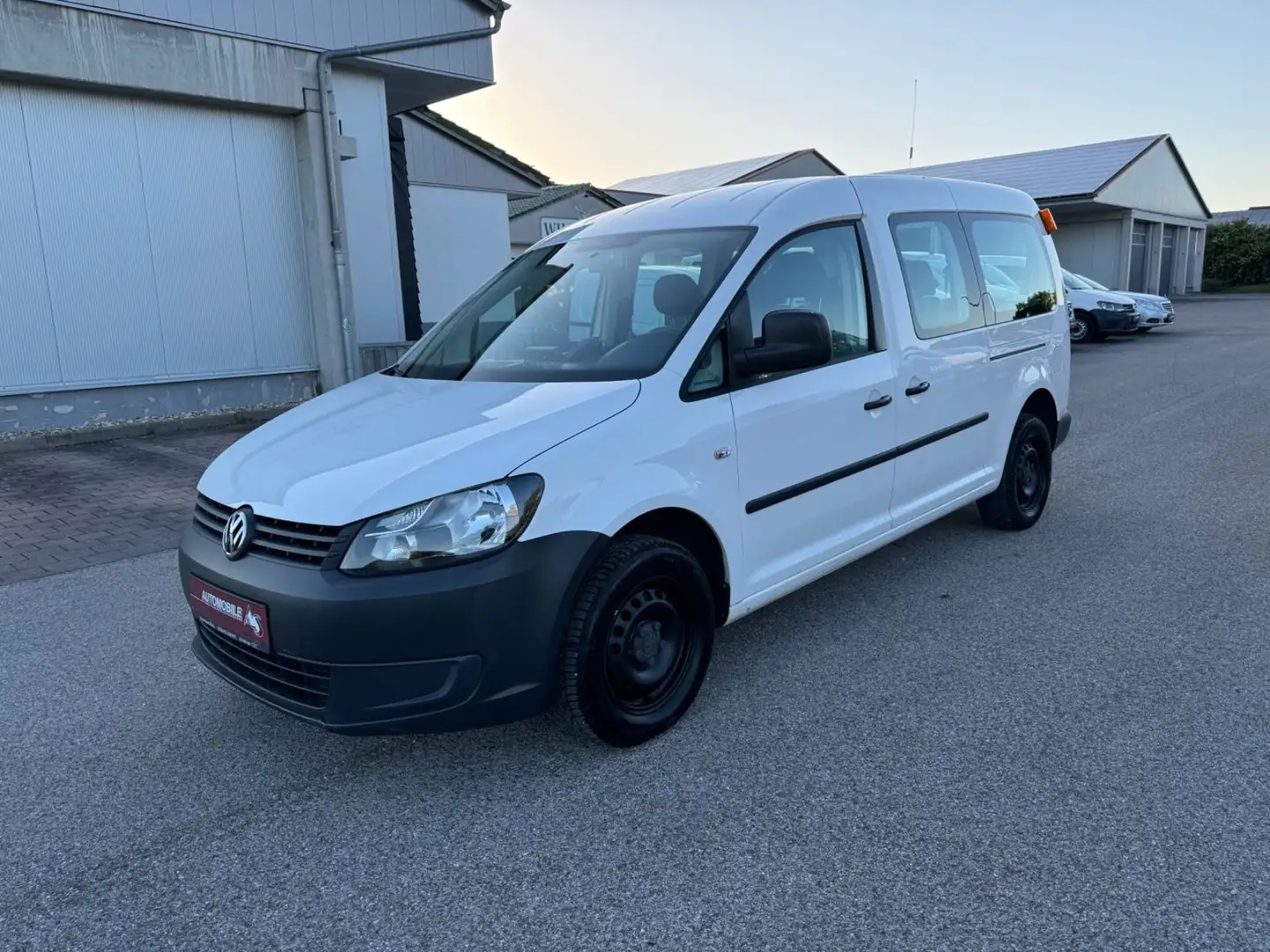 Volkswagen Caddy Maxi*HU Neu* Behindertengerecht* Rampe* Weiß - 1