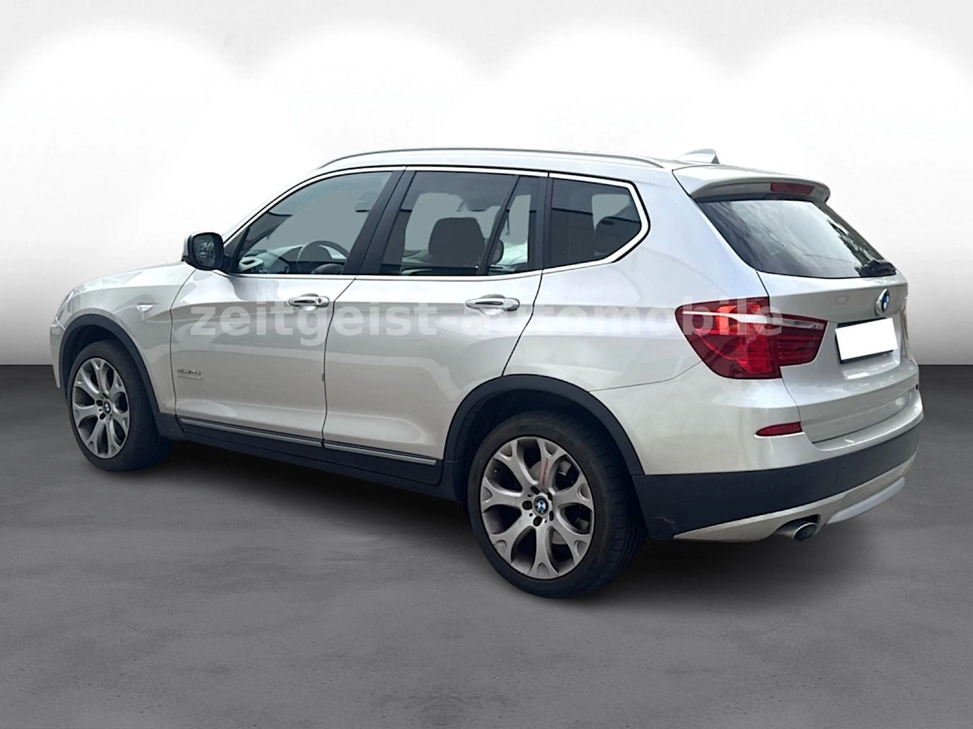 BMW X3 sDrive 18 d*TÜV & SERVICE NEU*LEDER* — photo 5