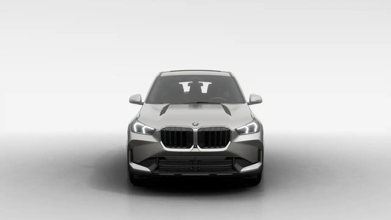BMW X1 снимка BMW X1