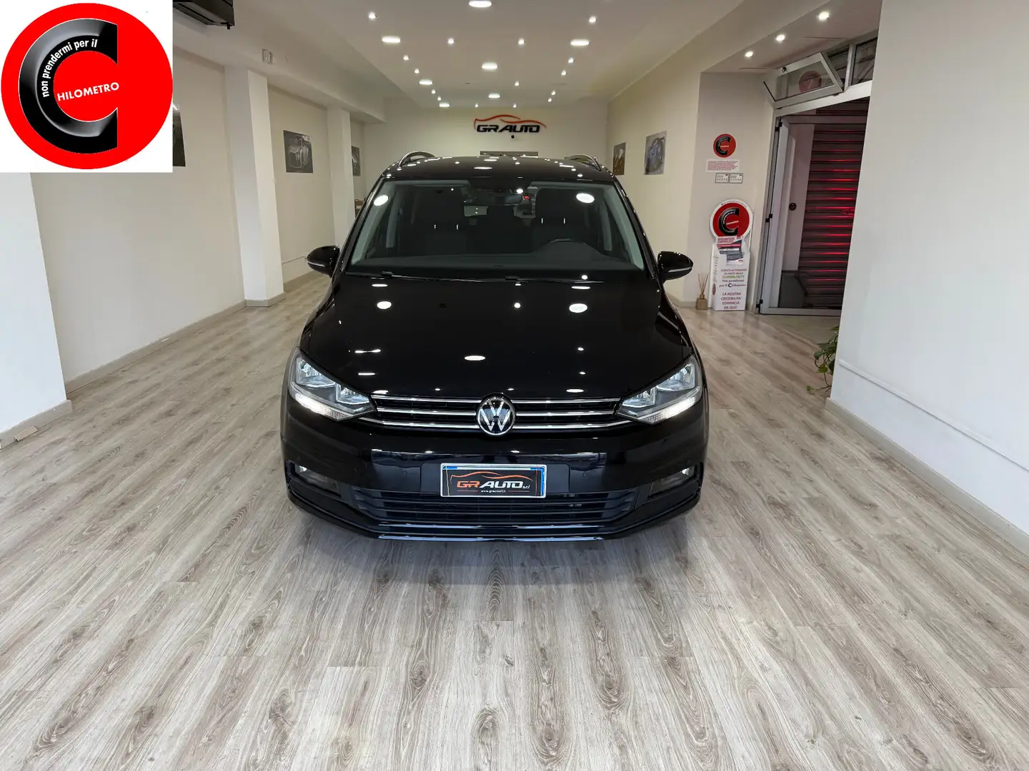 Volkswagen Touran 2.0 TDI 150 CV SCR DSG Business BlueMotion Technol Nero - 1