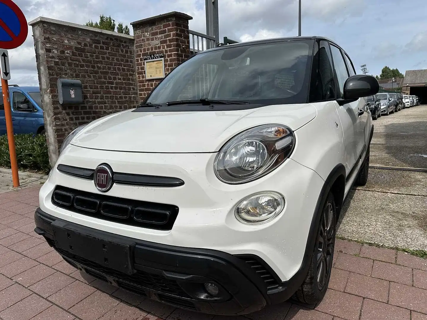 Fiat 500L CITY CROSS 1.4 I MET 104DKM HANDELAARS & EXPORT Bílá - 1