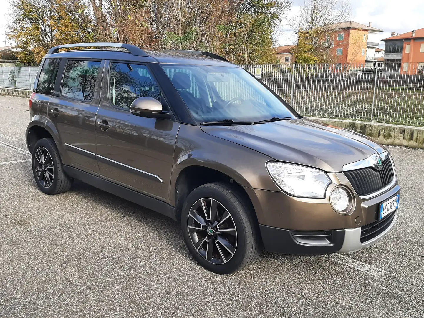 Skoda Yeti 2.0 tdi Adventure 110cv - 1