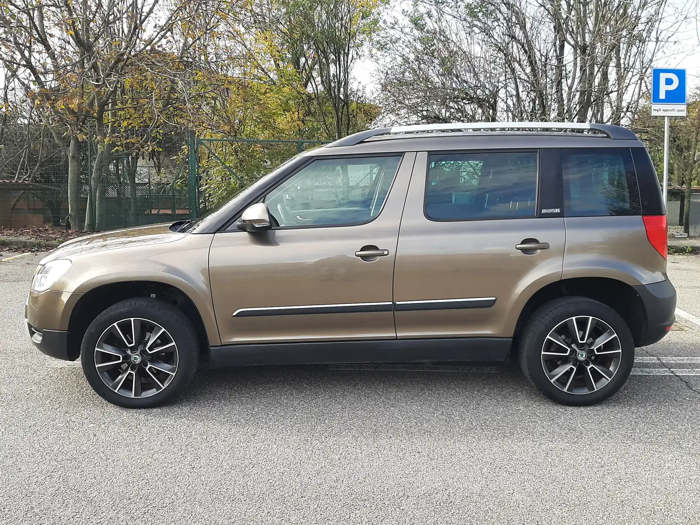 Skoda Yeti 2.0 tdi Adventure 110cv - 2