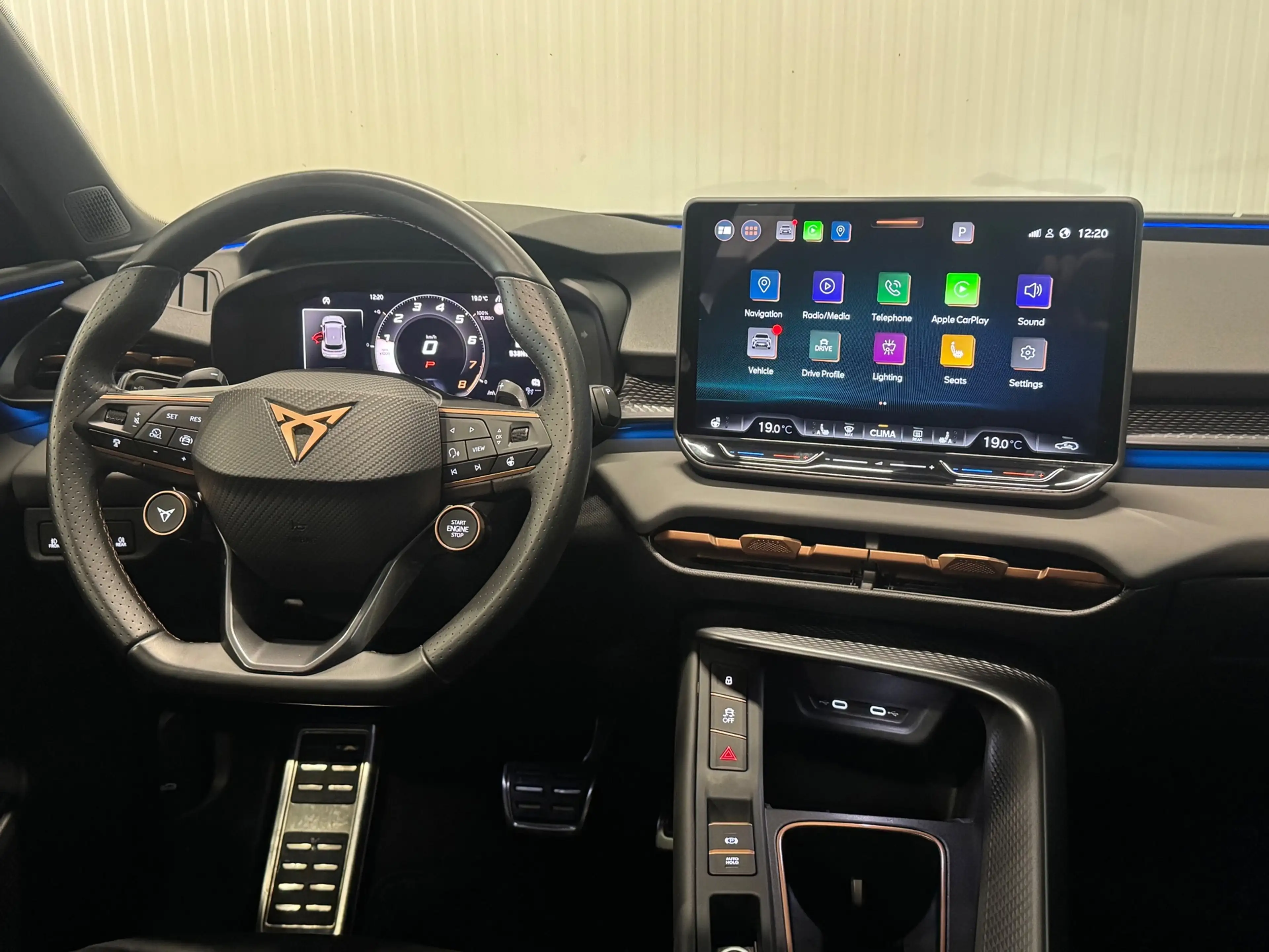 CUPRA Terramar 1.5 eTSI VZ Perfomance | PANO | HUD | 360 CAMERA | — photo 16