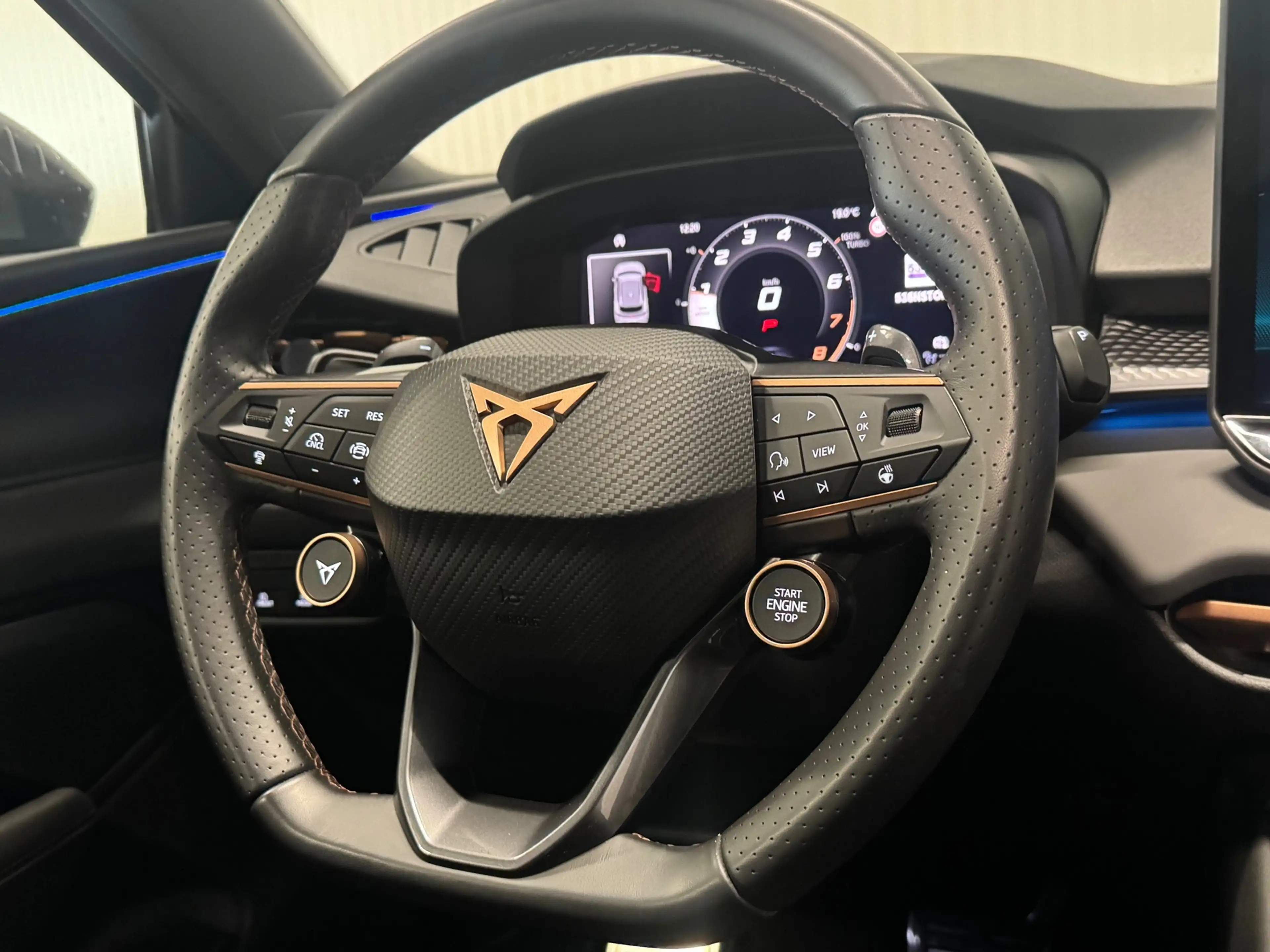 CUPRA Terramar 1.5 eTSI VZ Perfomance | PANO | HUD | 360 CAMERA | — photo 9
