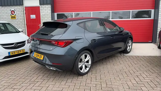 SEAT Leon view 2