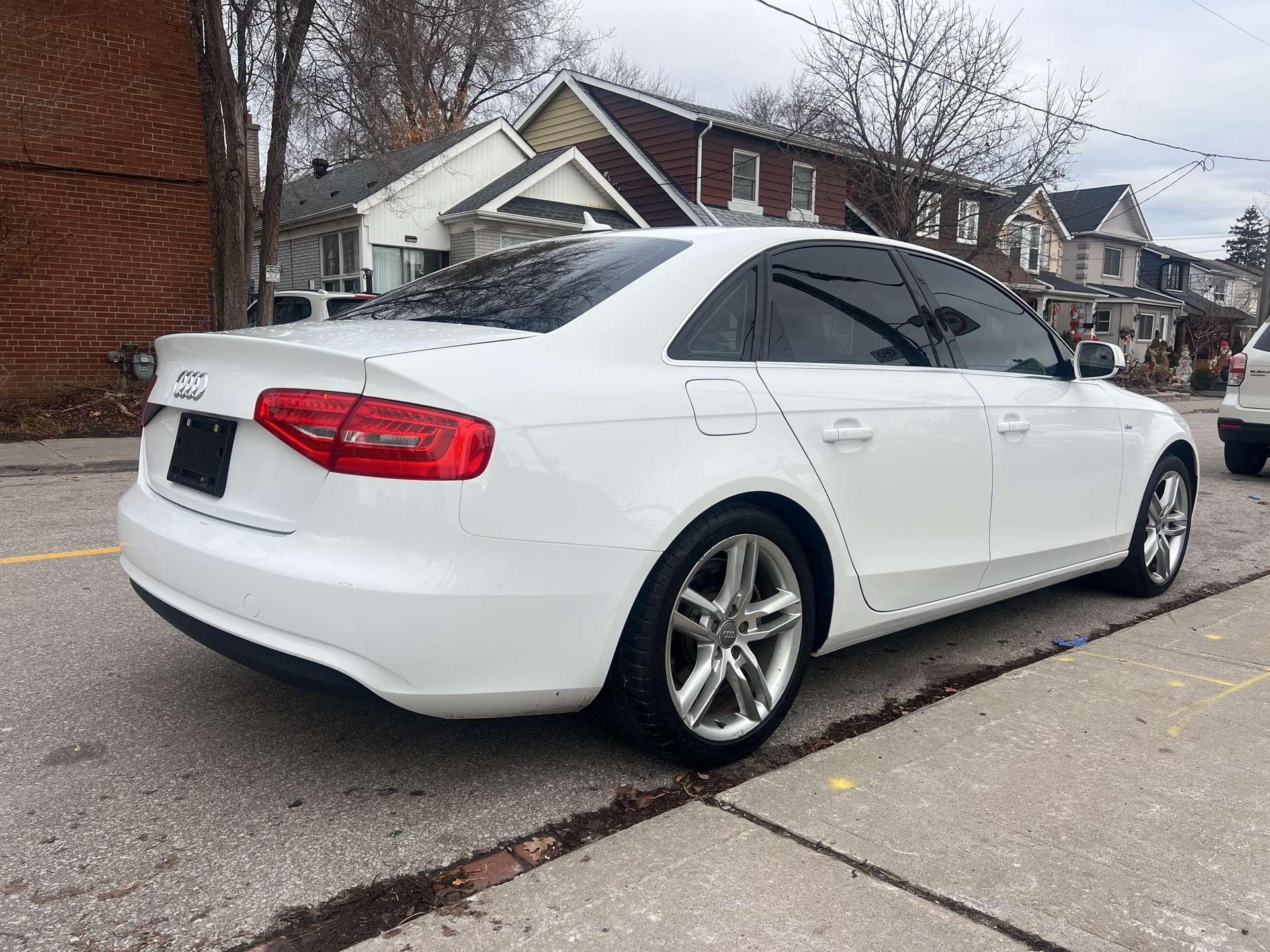 2013 Audi A4 Premium Quattro alt 5