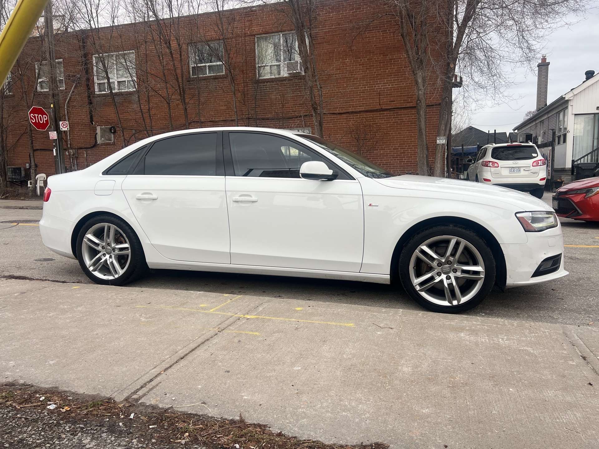 2013 Audi A4 Premium Quattro alt 4