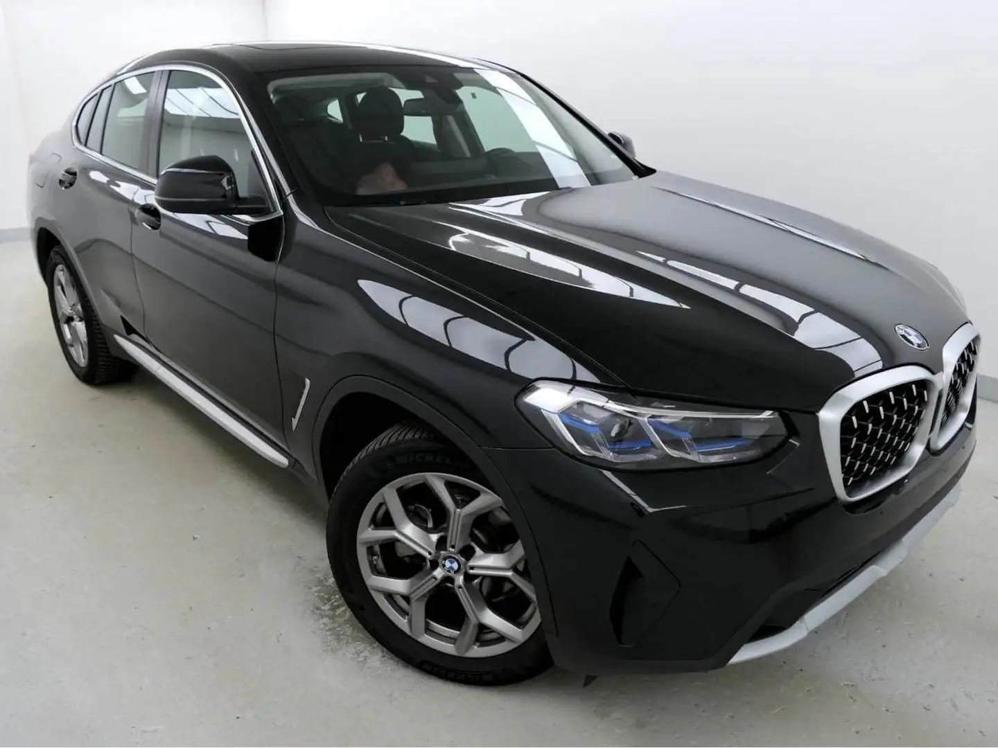 BMW X4 xDrive 20i Sport Pano HUD ACC LaserAHK eSitze Schwarz - 2