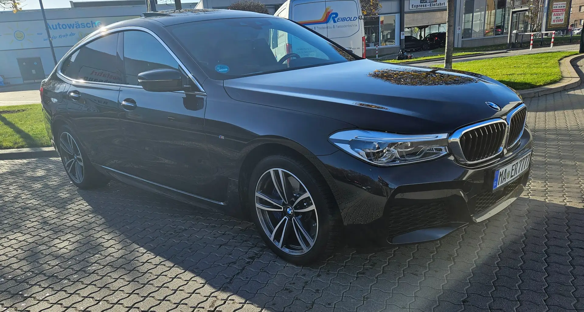 BMW 640 640i xDrive Gran Turismo Sport Line M Paket Schwarz - 2