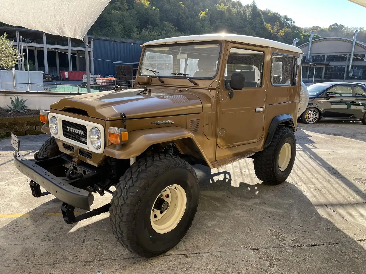 Toyota Land Cruiser BJ42 Braun - 1