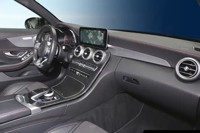 Mercedes-Benz C-Class view 7