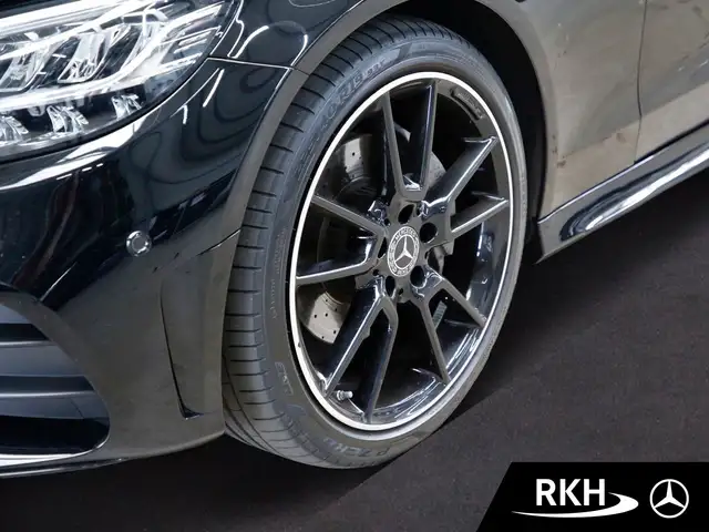 Mercedes-Benz C-Class view 5