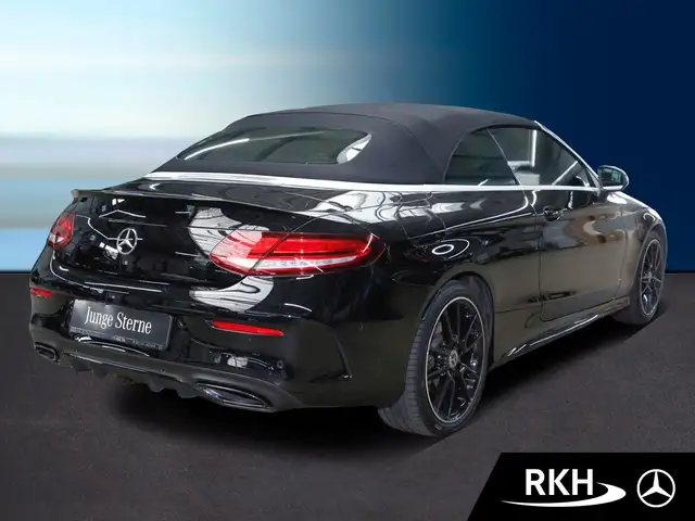 Mercedes-Benz C-Class view 3