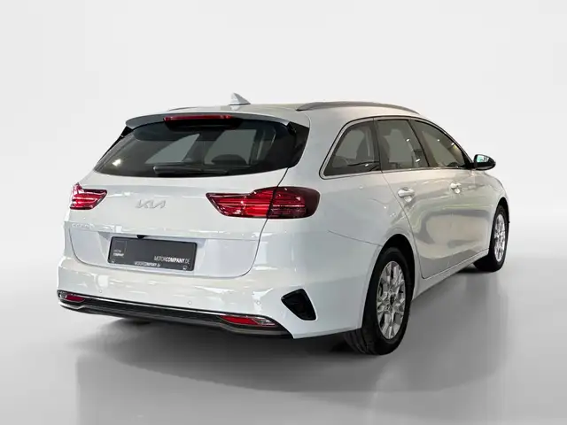 Kia Ceed view 5