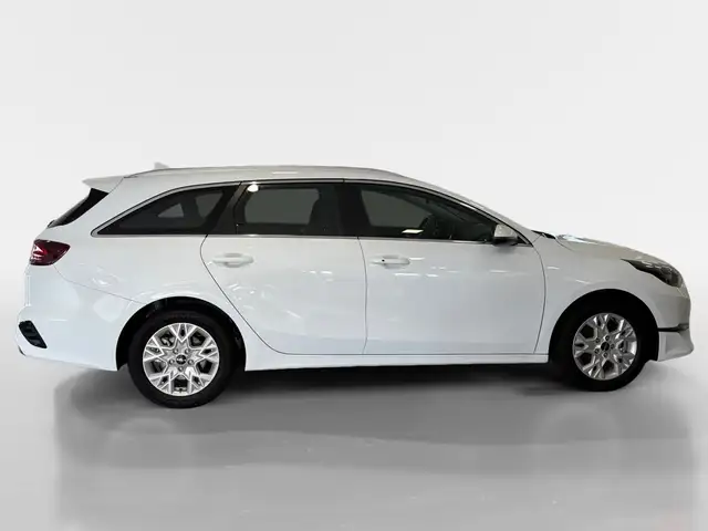 Kia Ceed view 6