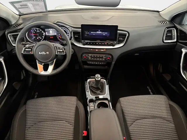 Kia Ceed view 9