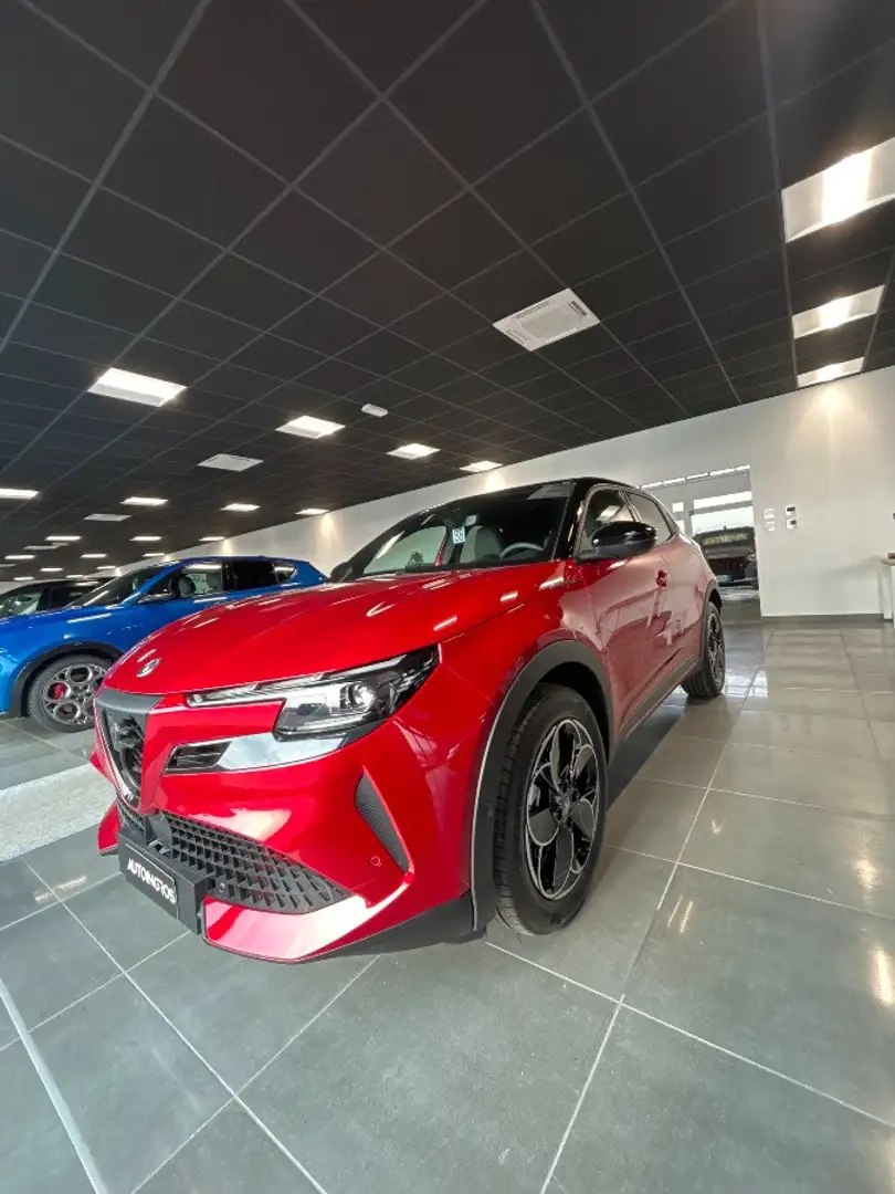 Alfa Romeo Junior BEV elettrica Speciale Rosso - 2