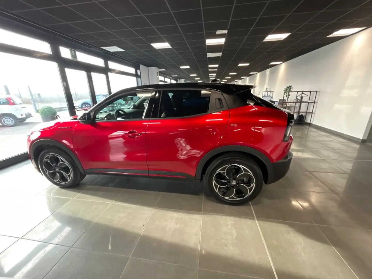 Alfa Romeo Junior BEV elettrica Speciale Rosso - 1