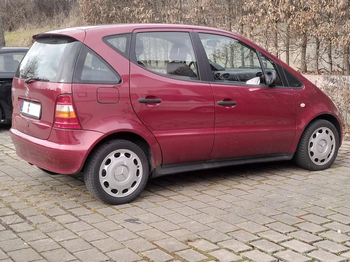 Mercedes-Benz A 160 erst 86.000 km, TÜV 5/26 Červená - 2