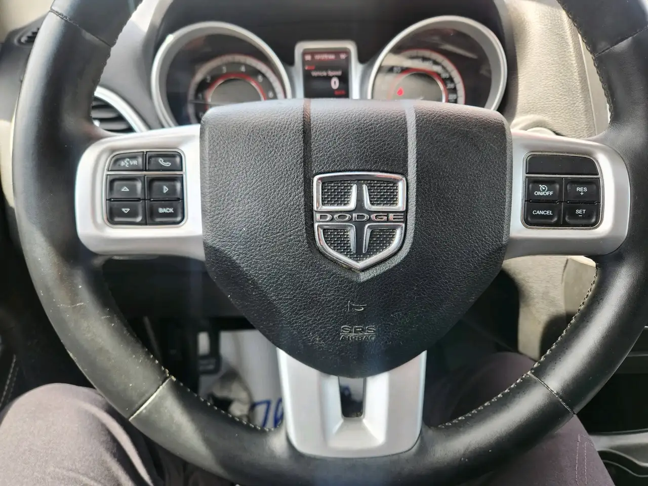 Dodge Journey снимка Dodge Journey