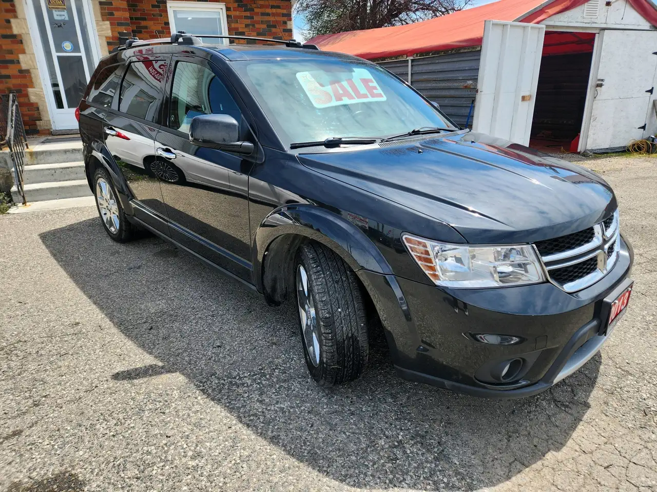 Dodge Journey снимка Dodge Journey