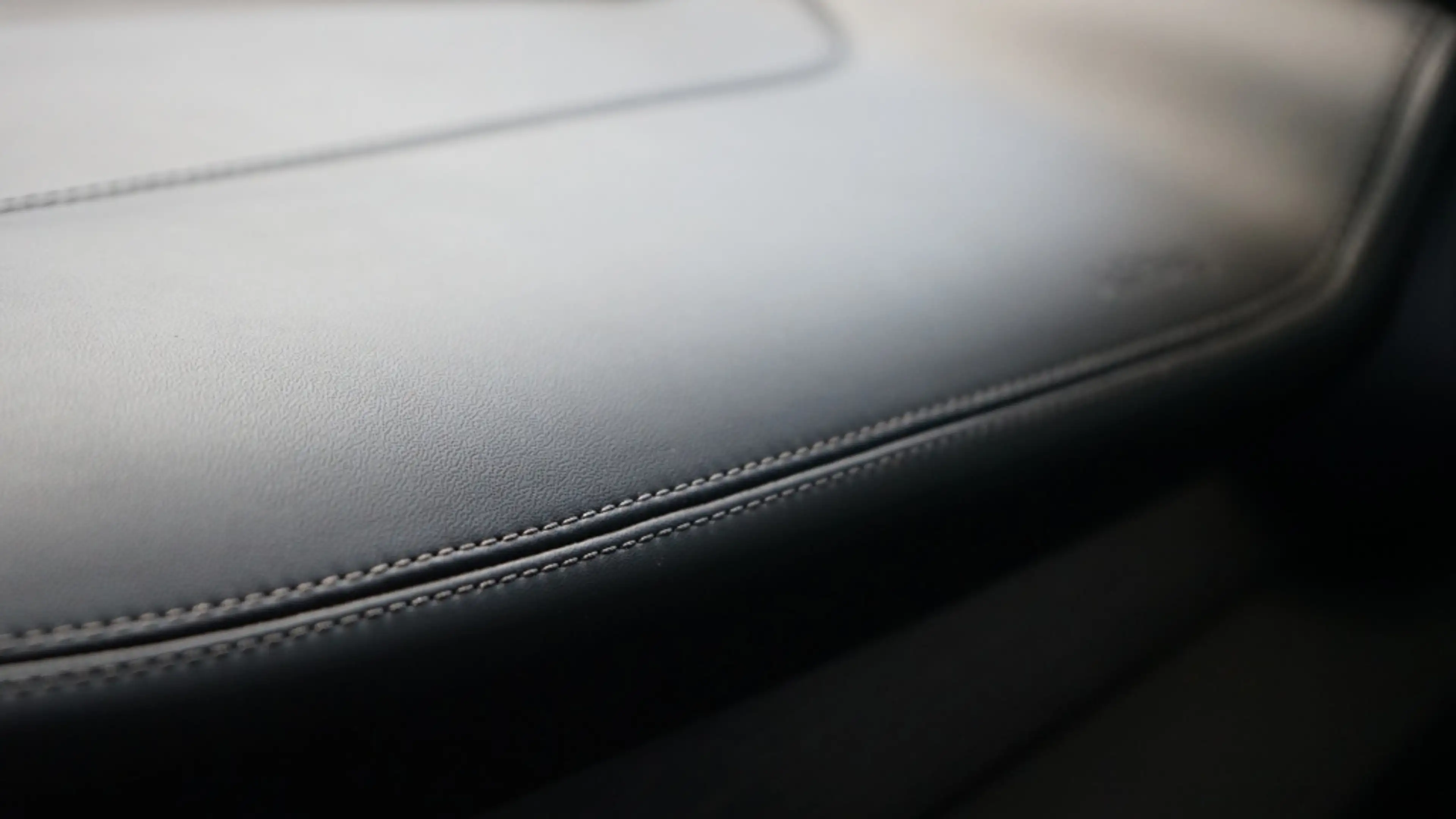 Alfa Romeo Giulia 2.0T TI | Flippers | Leer | H&K | Leder dash | Tre — photo 33