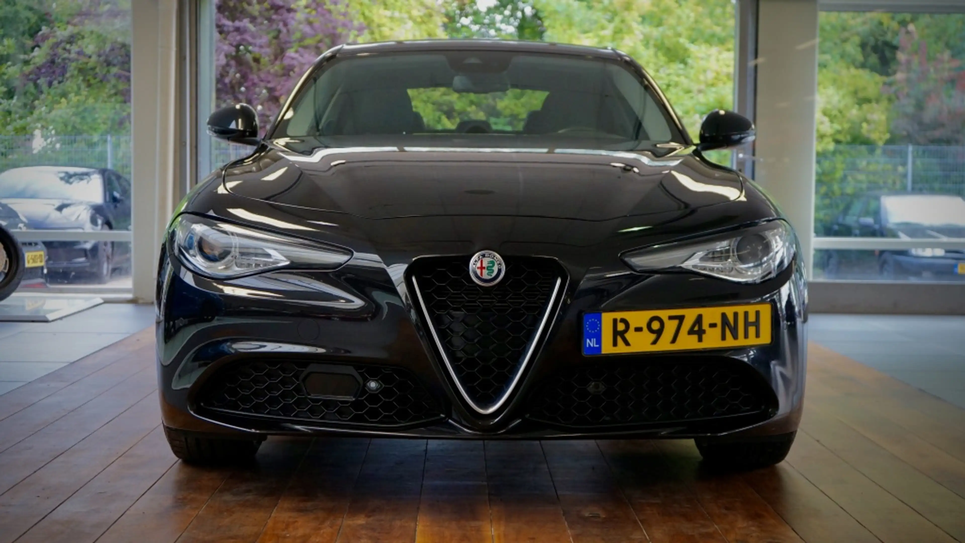 Alfa Romeo Giulia 2.0T TI | Flippers | Leer | H&K | Leder dash | Tre — photo 3
