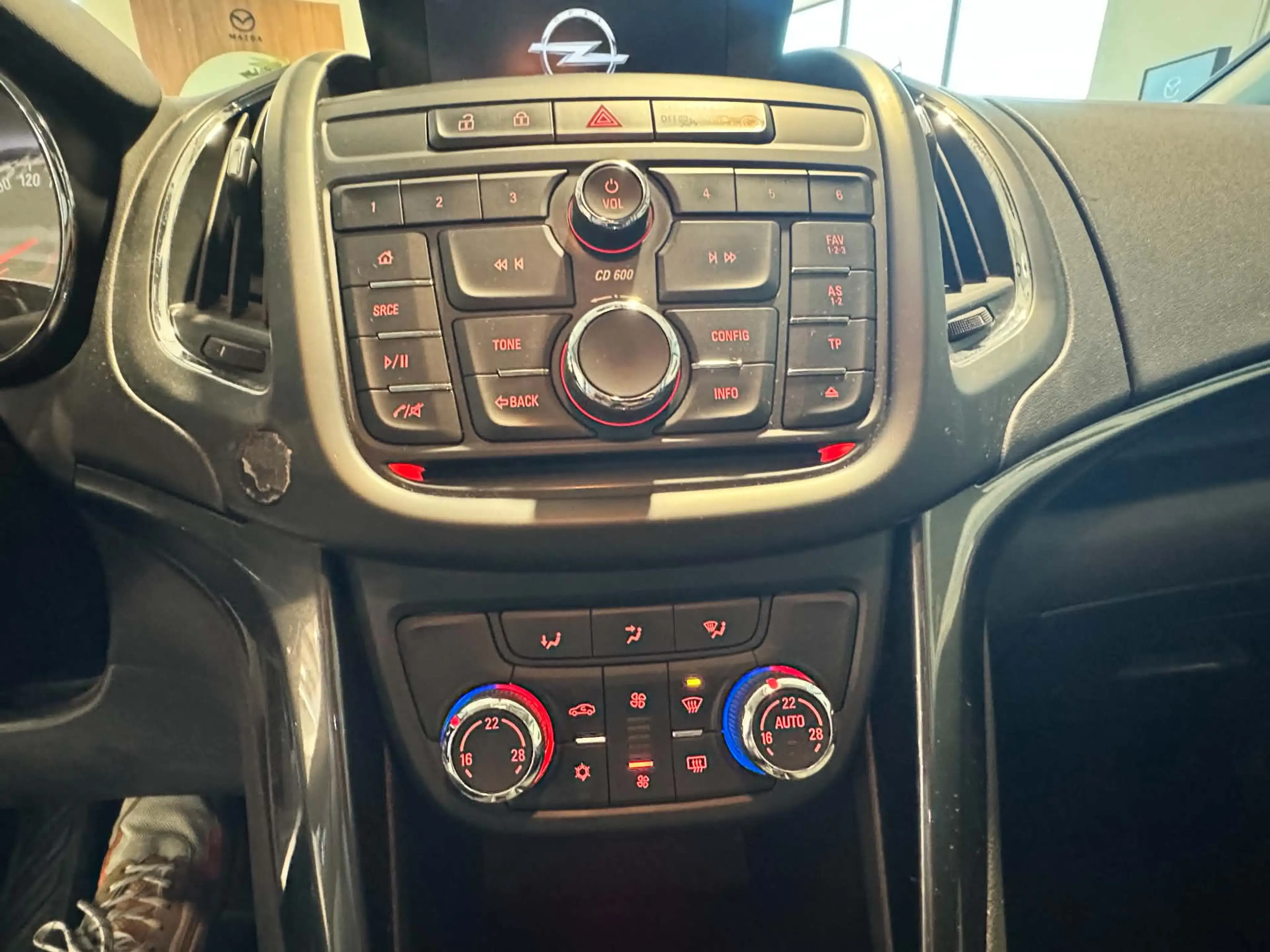 Opel Zafira Zafira 2.0 LER Turbo 16v Sport — photo 15
